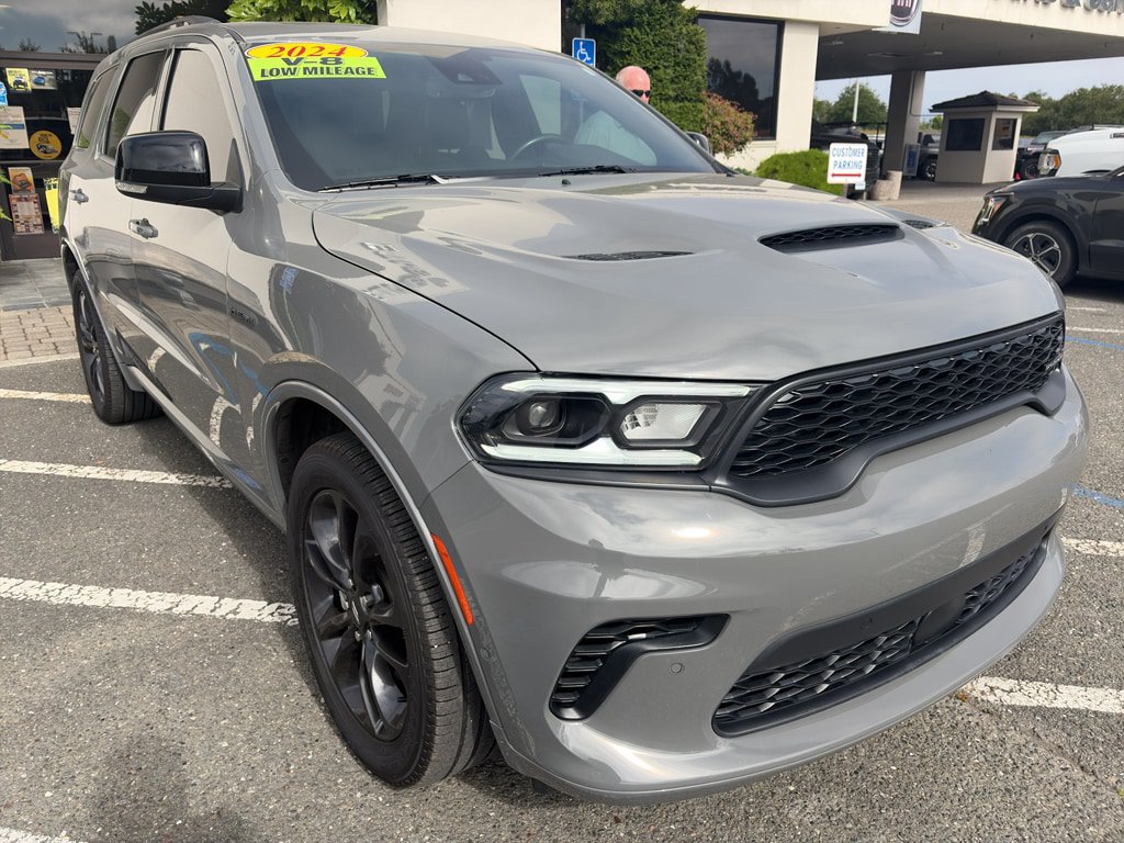 Used 2024 Dodge Durango R/T w/ Blacktop Package AWD/4WD image 32