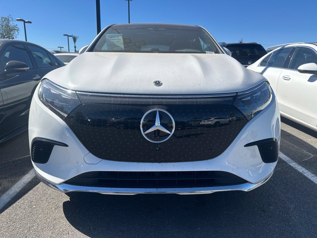 Used 2024 Mercedes-Benz EQS 450+ SUV image 3