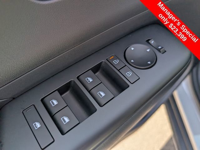 Certified 2025 Hyundai Kona SEL image 16