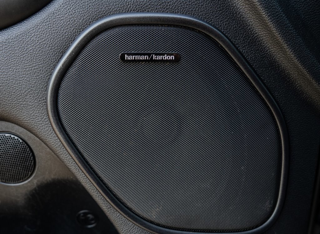 Used 2023 Dodge Durango R/T w/ Hemi Orange Plus Package image 26