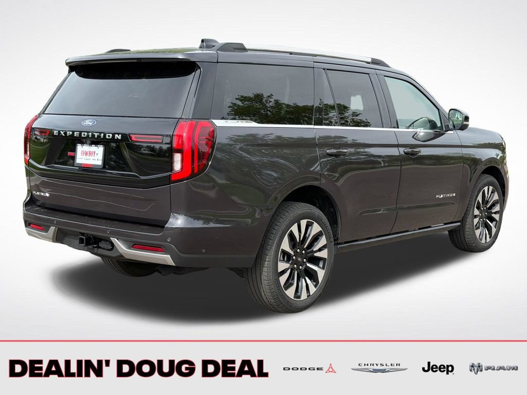 Used 2025 Ford Expedition Platinum w/ Driver's Package AWD/4WD image 6