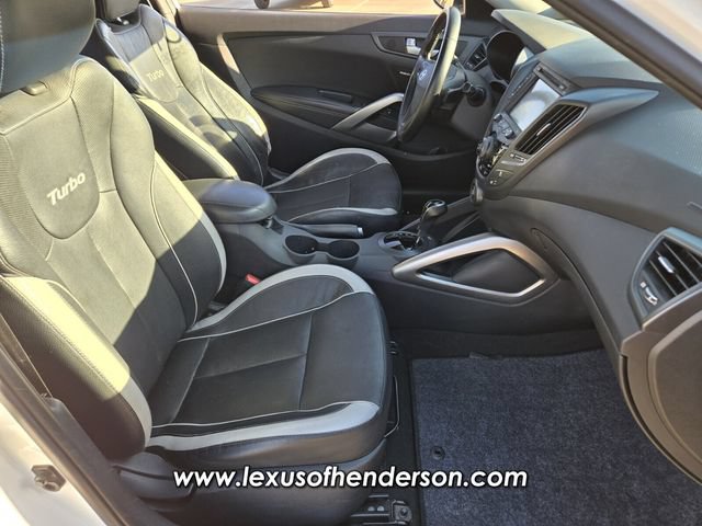 Used 2015 Hyundai Veloster Turbo FWD image 15
