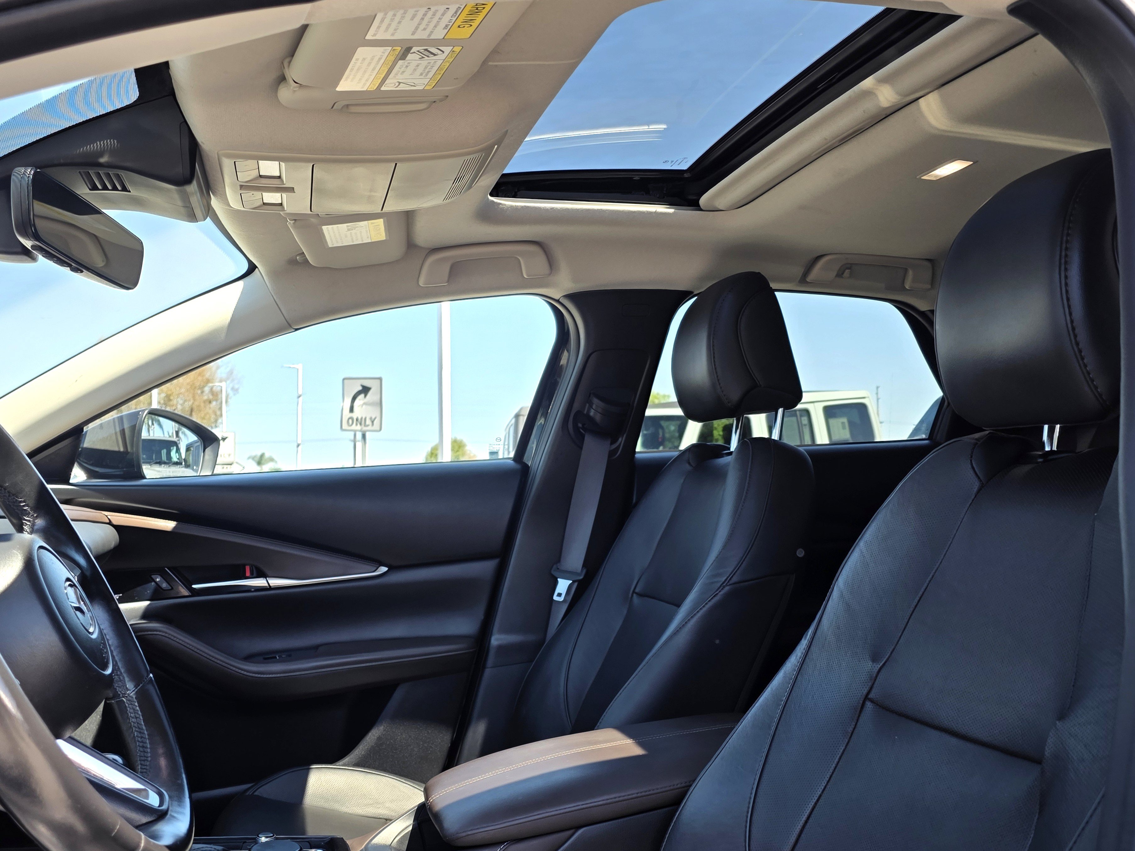 Used 2020 MAZDA CX-30 AWD w/ Premium Package image 16