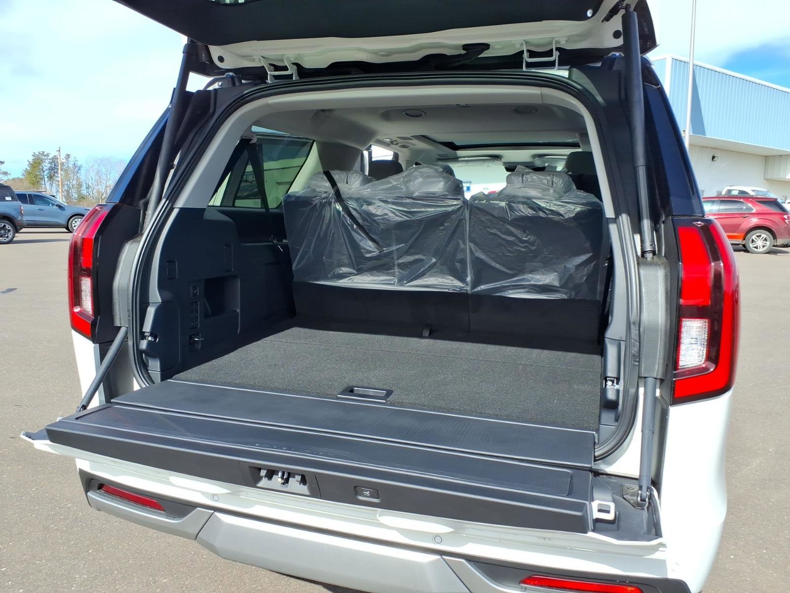 New 2026 Ford Expedition Max Platinum w/ Driver's Package image 7