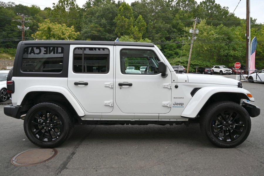 Used 2023 Jeep Wrangler Sahara image 9
