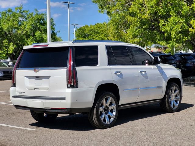Used 2019 Cadillac Escalade Premium Luxury image 4