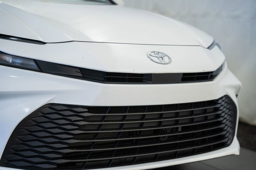 Used 2025 Toyota Camry LE FWD image 10