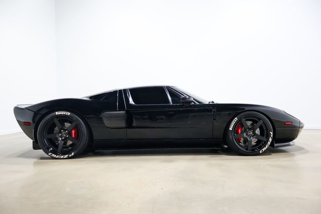 Used 2006 Ford GT RWD image 82