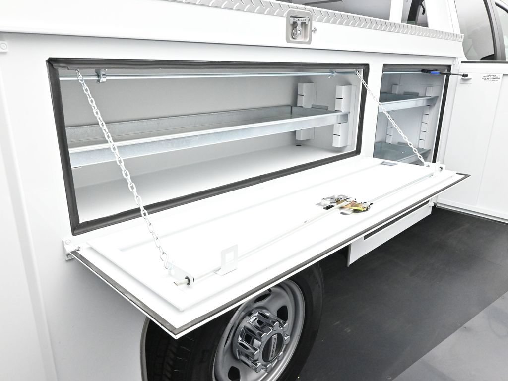 New 2026 Ford F350 XL w/ XL Chrome Package RWD image 25