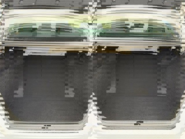 Used 2025 Toyota Camry LE image 35