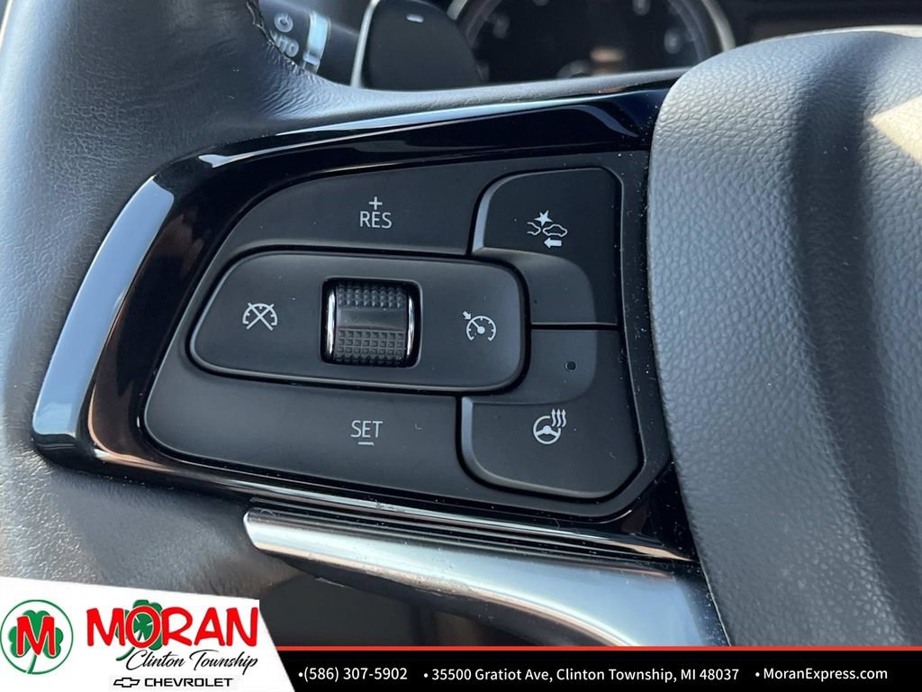Used 2024 Buick Enclave Essence w/ Sport Touring Edition FWD image 27