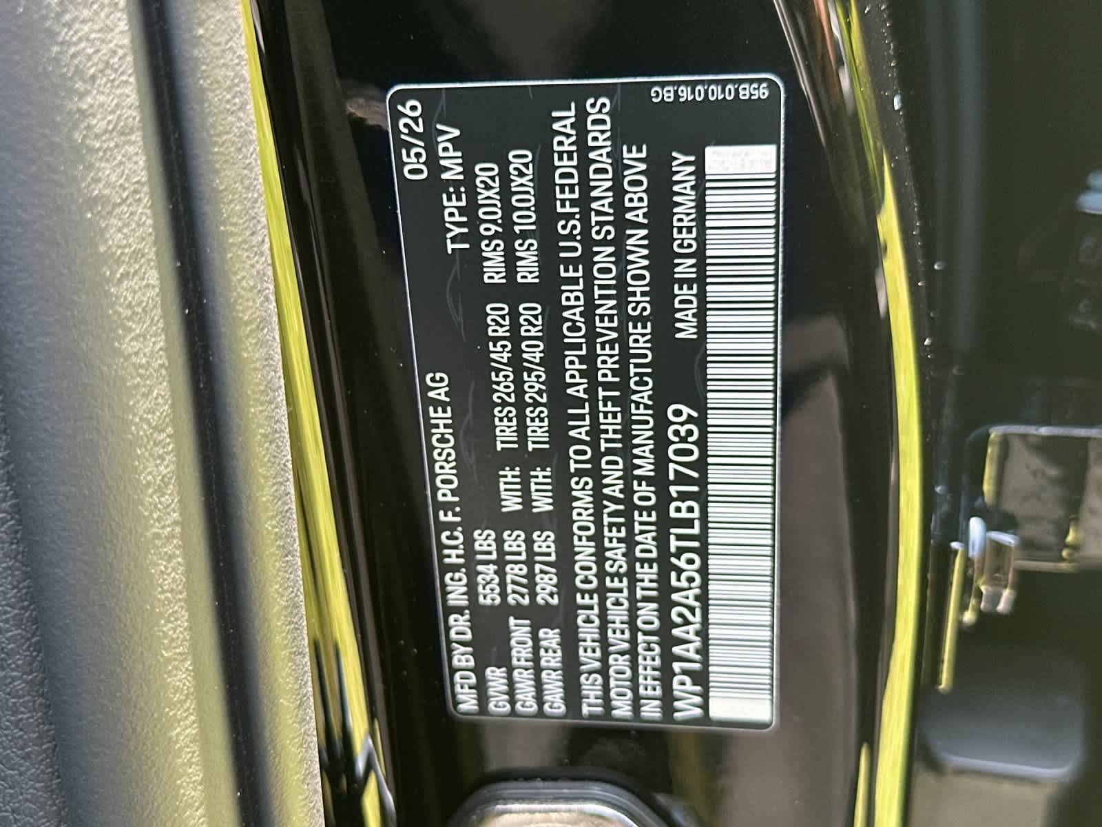 New 2026 Porsche Macan AWD/4WD image 32