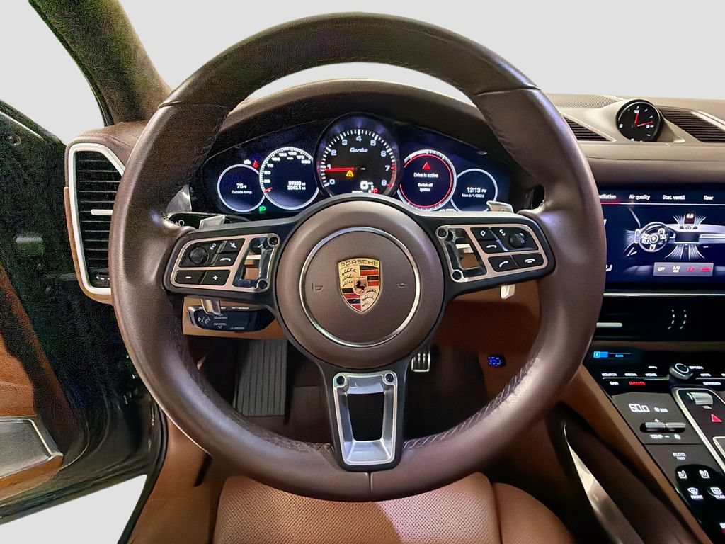 Certified 2023 Porsche Cayenne Turbo AWD/4WD image 12