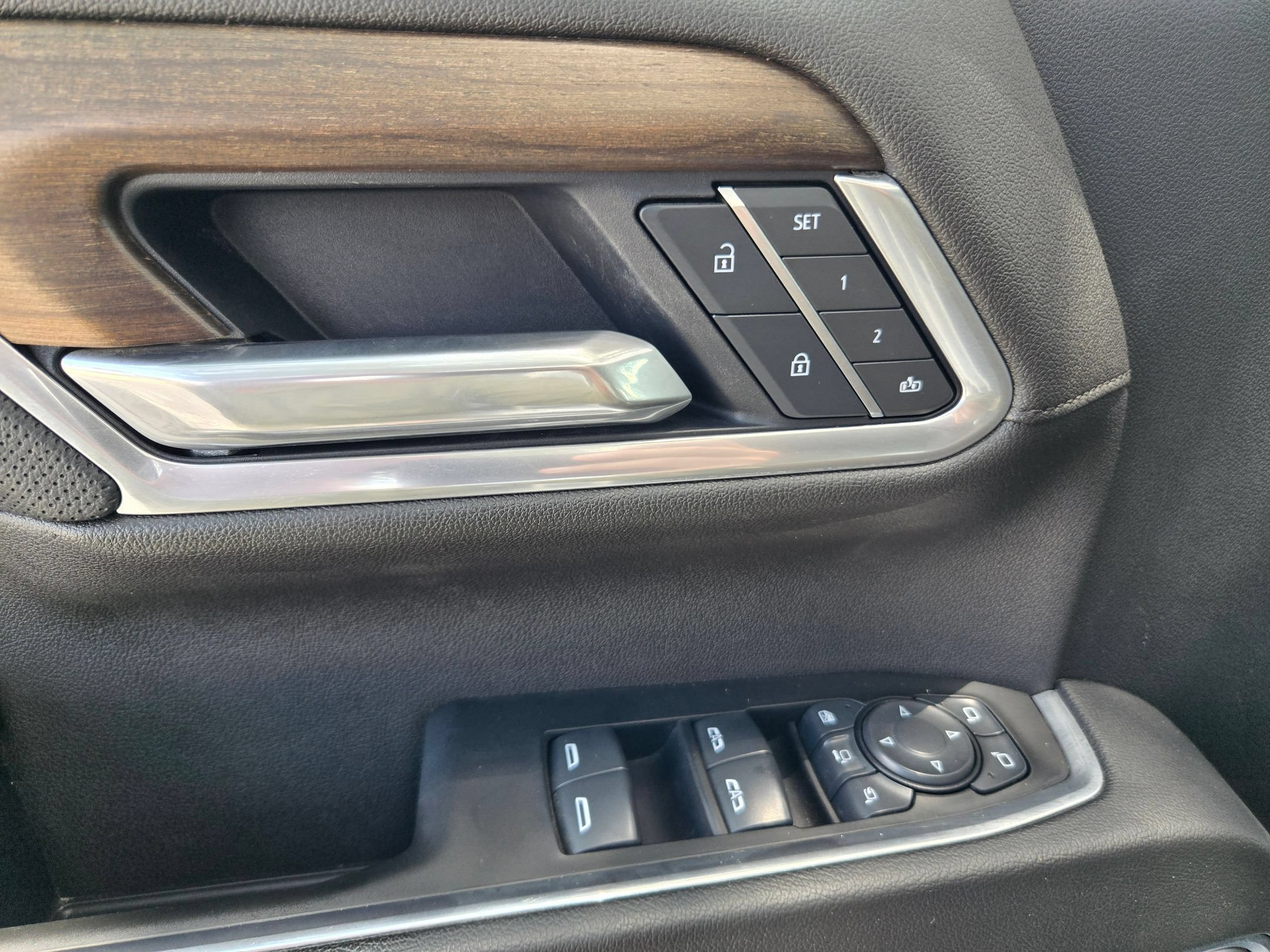 Certified 2025 Chevrolet Silverado 3500 High Country w/ High Country Premium Package AWD/4WD image 20