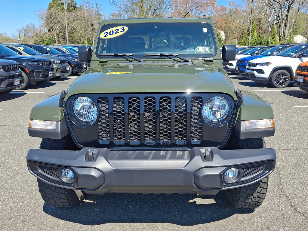 Used 2023 Jeep Gladiator Willys image 8