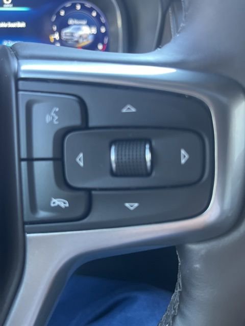 Used 2024 Chevrolet Suburban Z71 w/ Luxury Package image 22