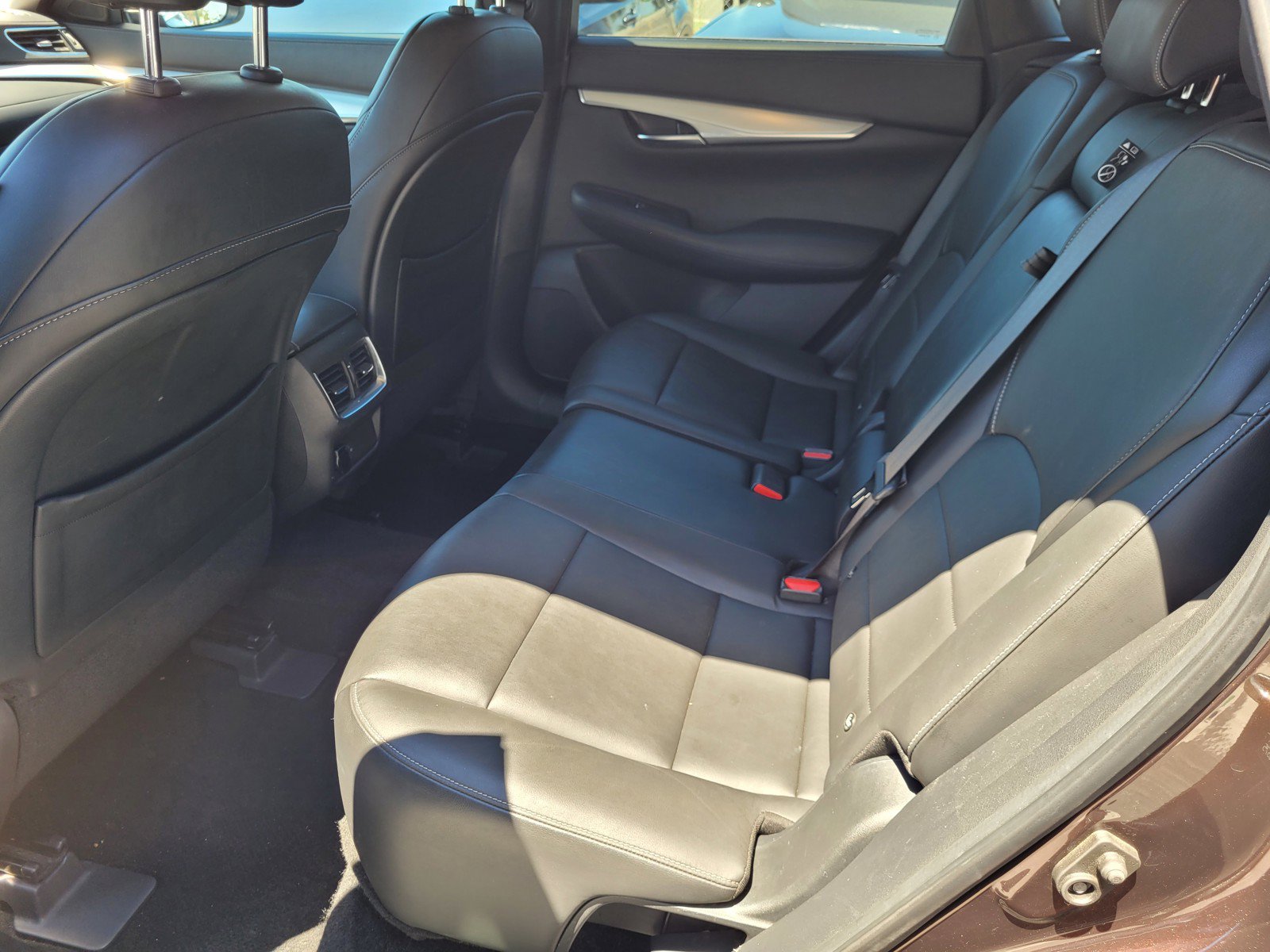 Used 2020 INFINITI QX50 Luxe w/ Navigation Package FWD image 27