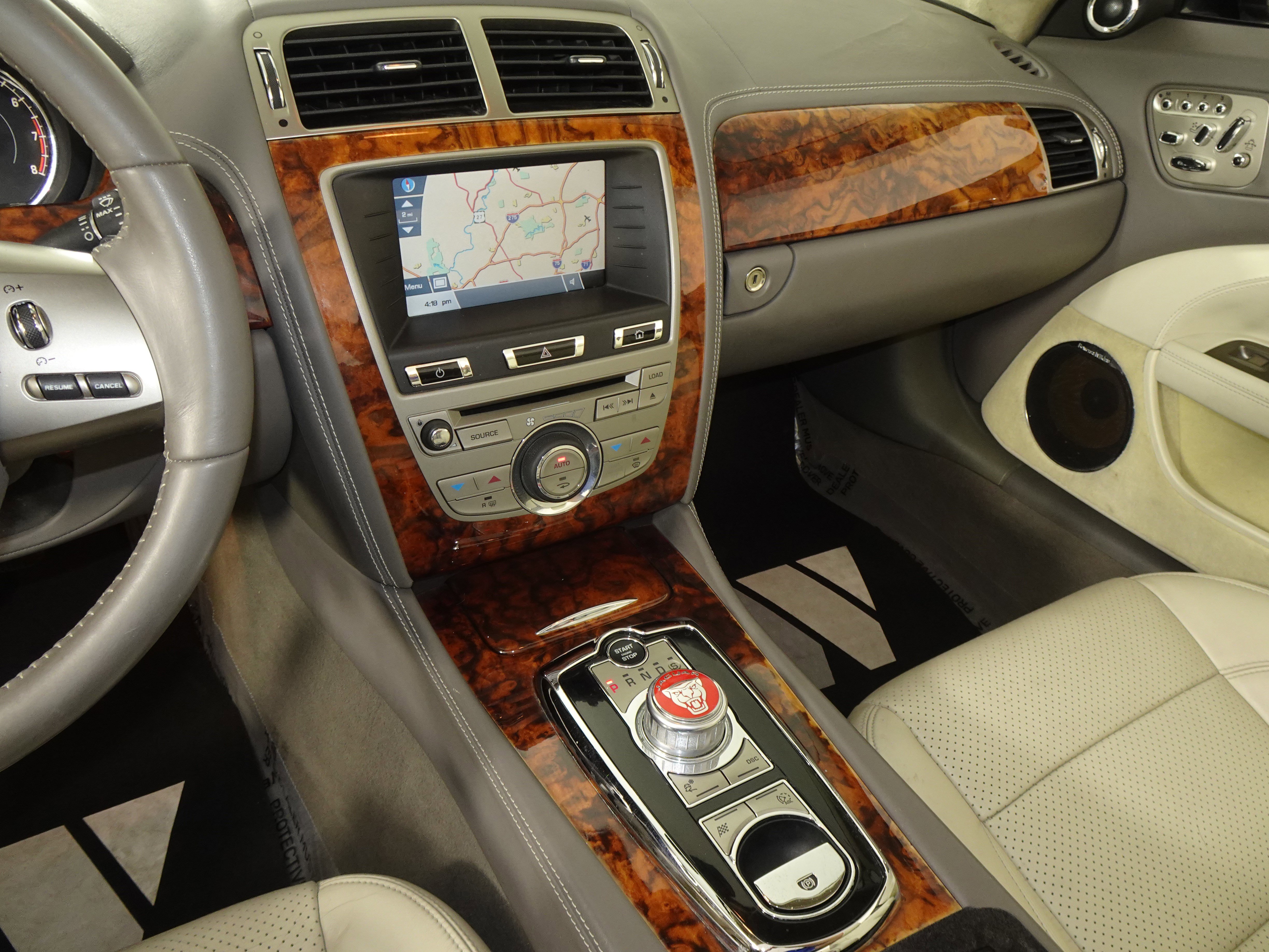 Used 2010 Jaguar XK Convertible image 37