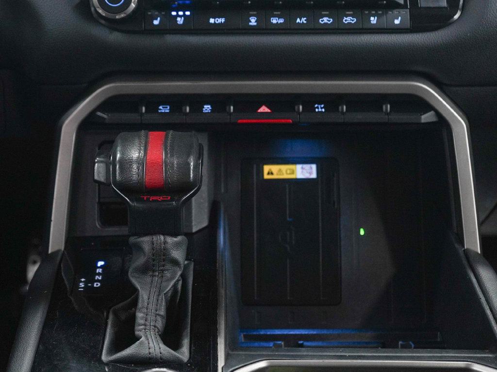 Used 2023 Toyota Tundra Limited AWD/4WD image 19