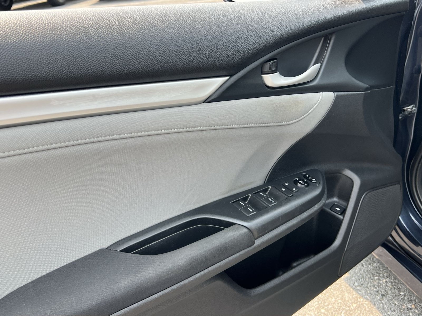Used 2016 Honda Civic EX image 21