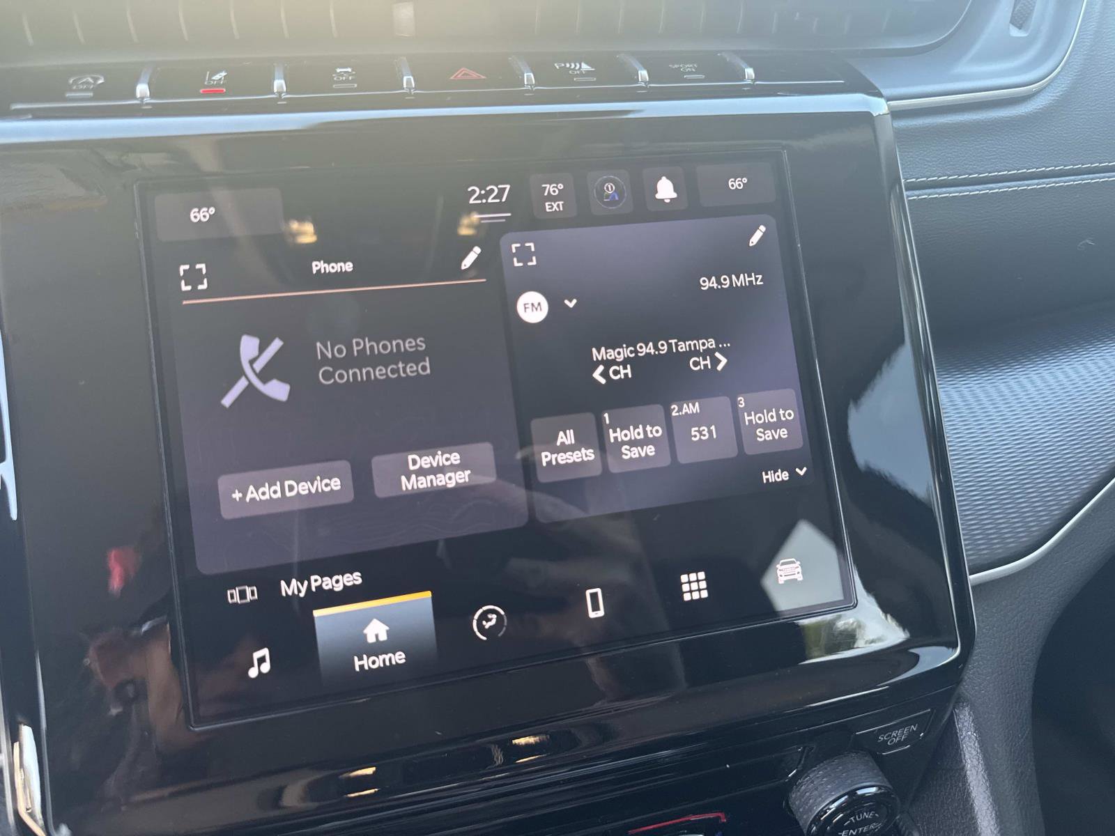 Used 2023 Jeep Grand Cherokee Laredo image 20