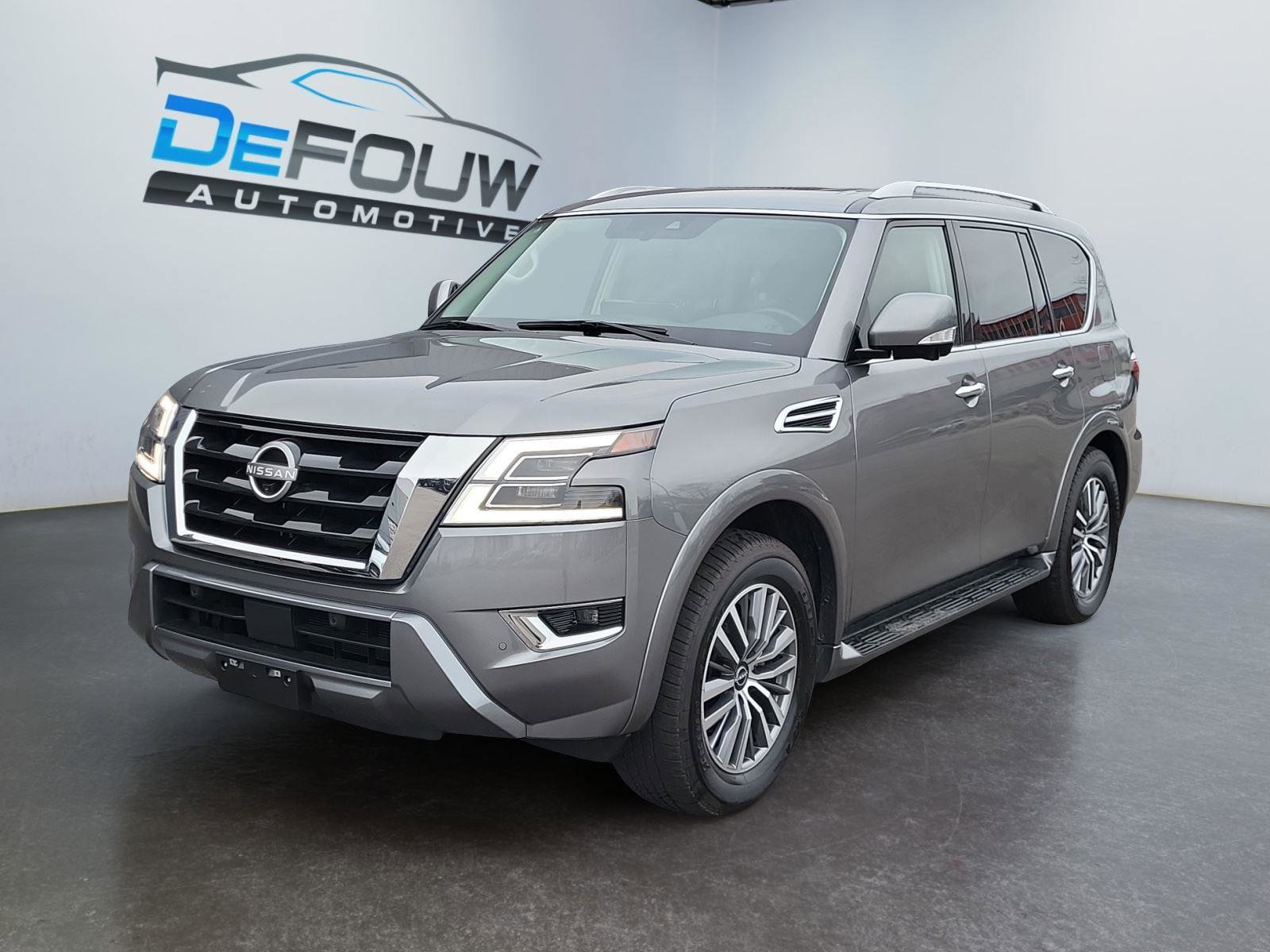 Used 2024 Nissan Armada SL w/ Captain's Chairs Package image 7