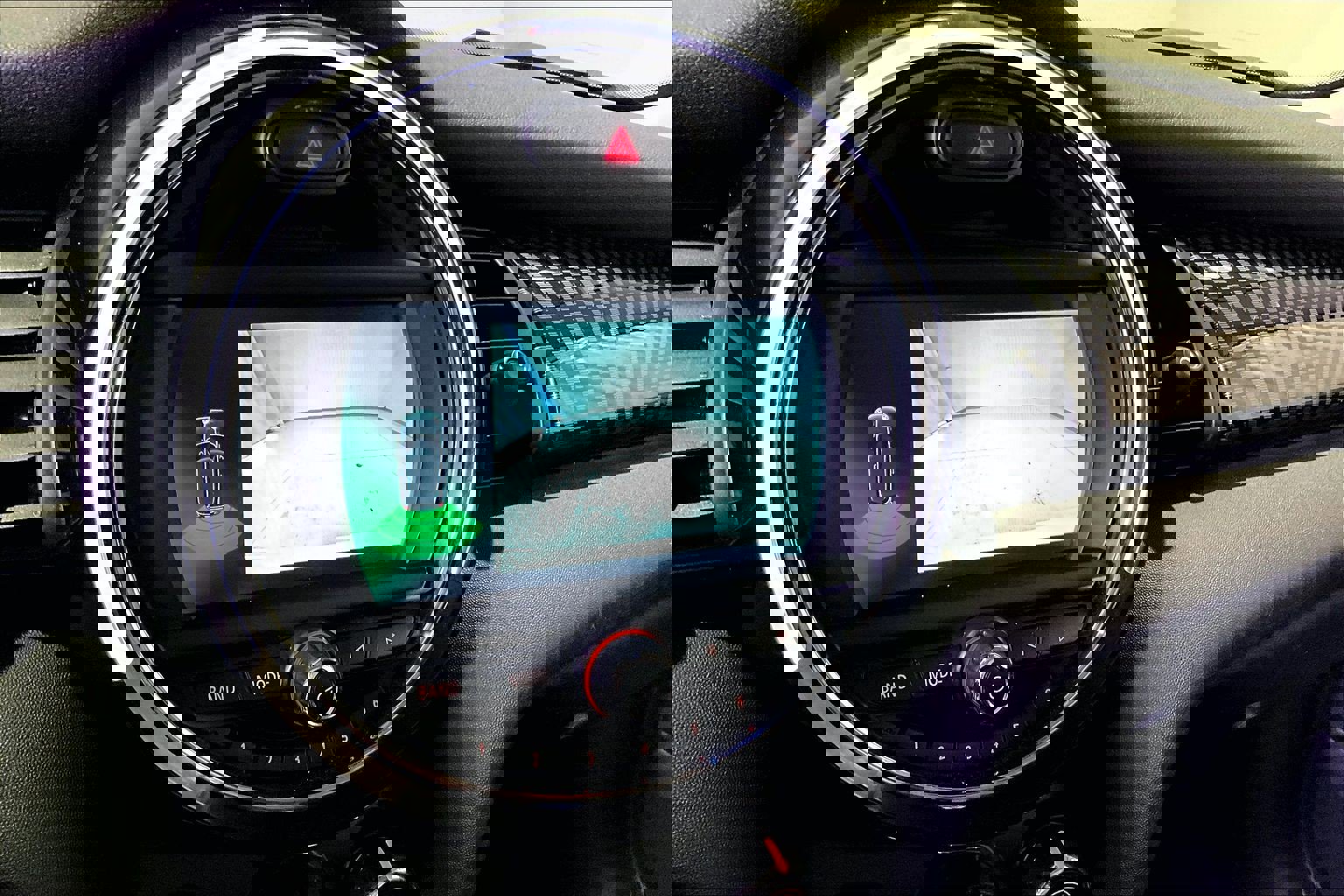 Used 2019 MINI Cooper S image 13