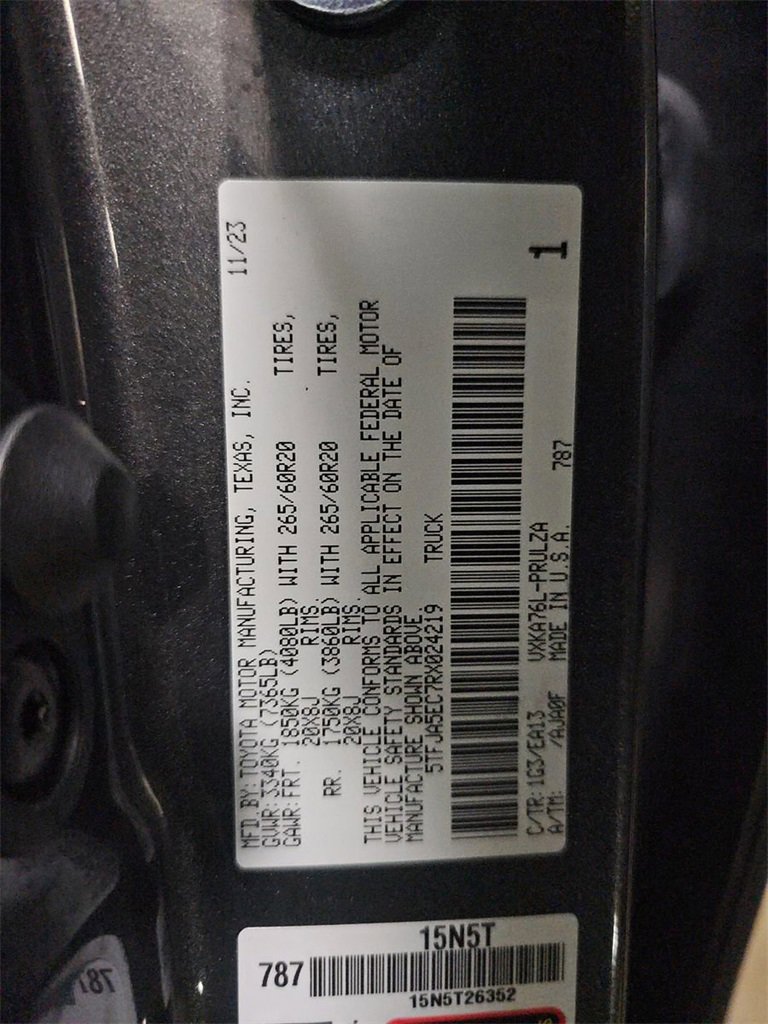 Used 2024 Toyota Tundra Limited image 22