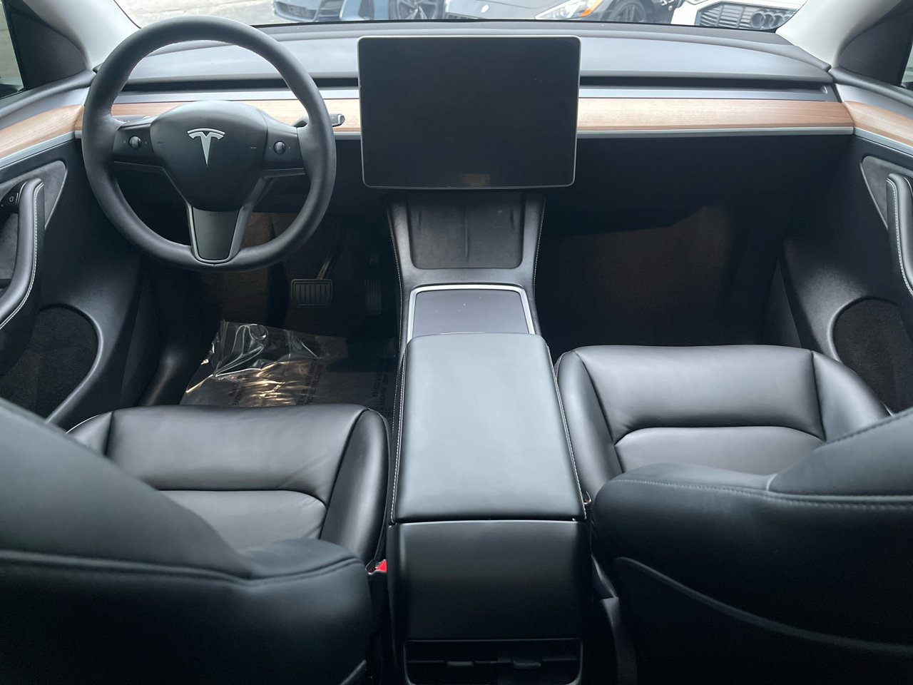 Used 2024 Tesla Model Y Long Range image 42