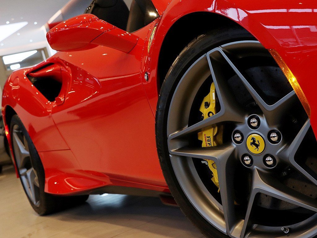 Certified 2023 Ferrari F8 Tributo image 12