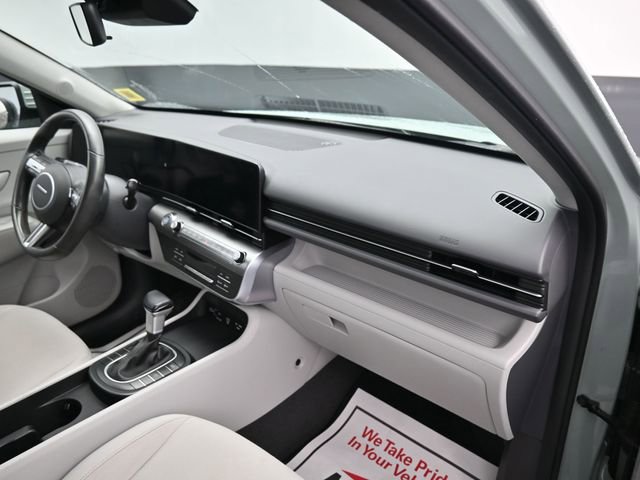 Used 2024 Hyundai Kona SEL image 9