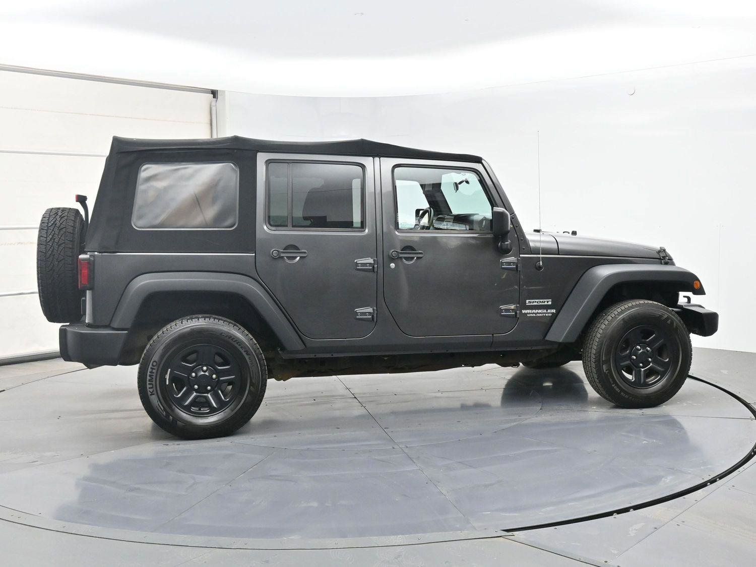 Used 2017 Jeep Wrangler Unlimited Sport w/ Connectivity Group AWD/4WD image 22