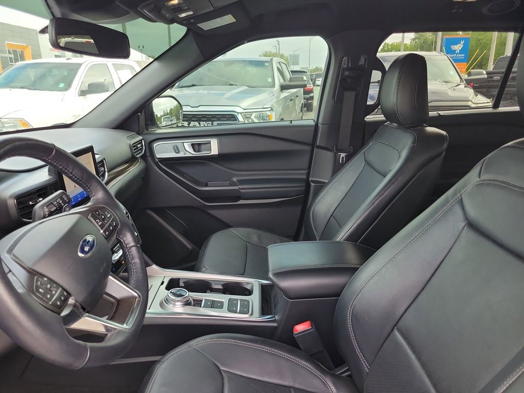 Used 2020 Ford Explorer Limited w/ Class III Trailer Tow Package image 15