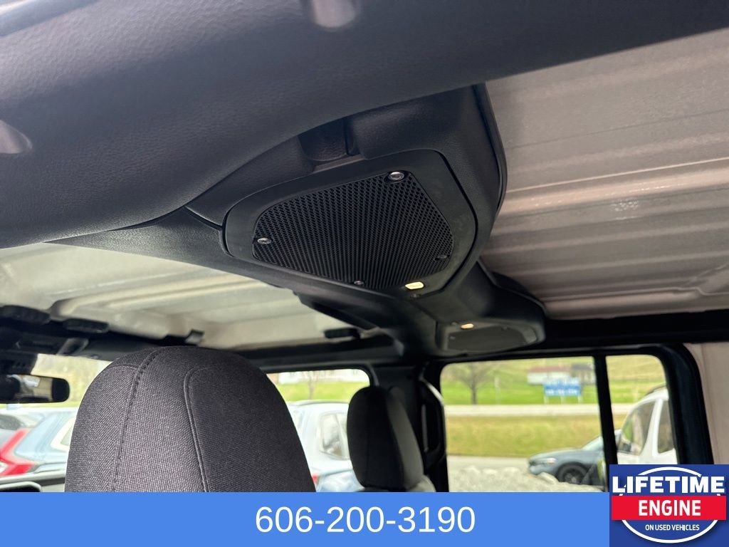 Used 2025 Jeep Wrangler Willys 4xe image 15