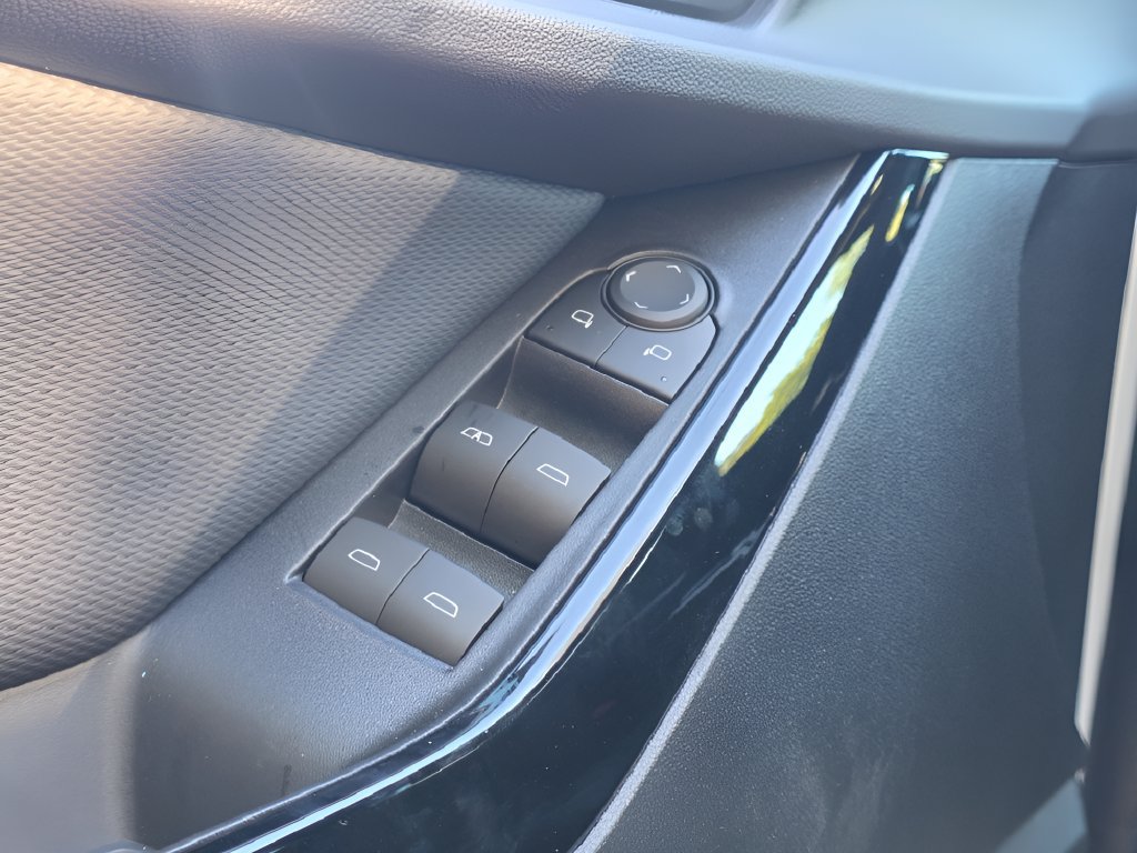 New 2027 Chevrolet Equinox LT FWD image 15