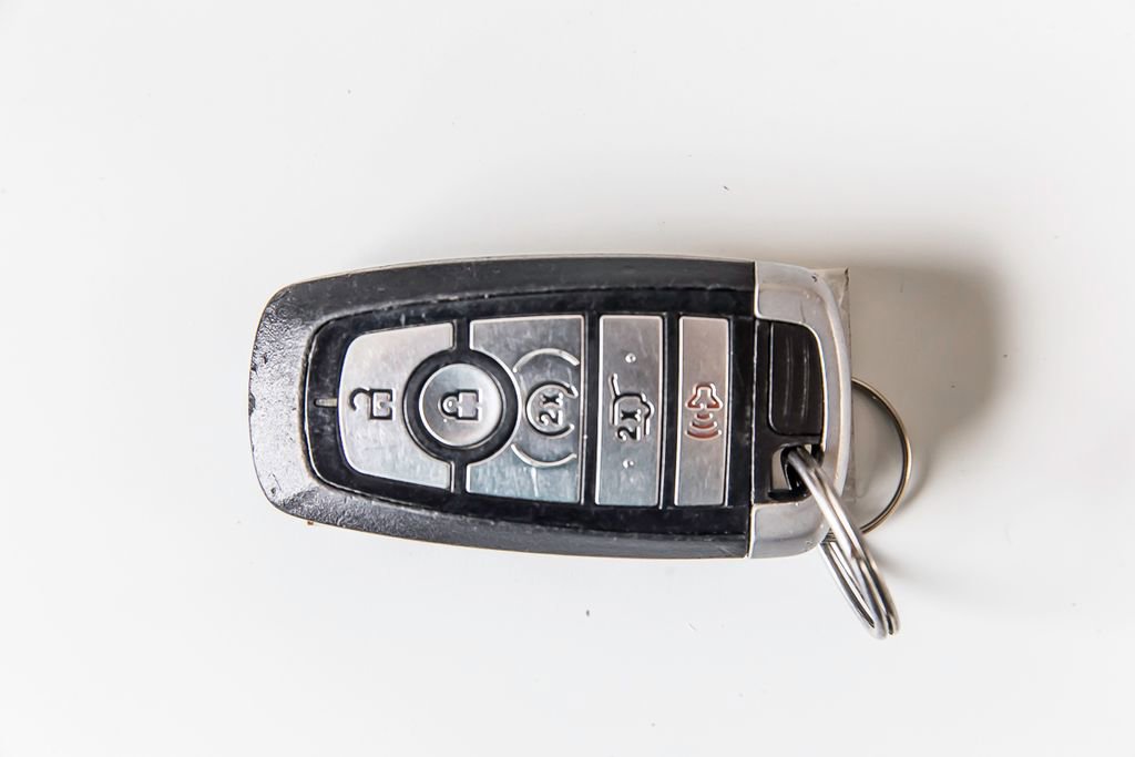 Used 2020 Ford Expedition Limited image 37