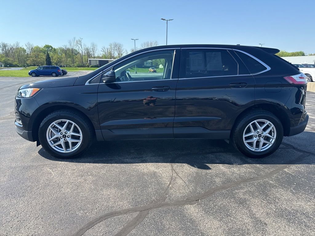 Used 2024 Ford Edge SEL w/ Convenience Package AWD/4WD image 5