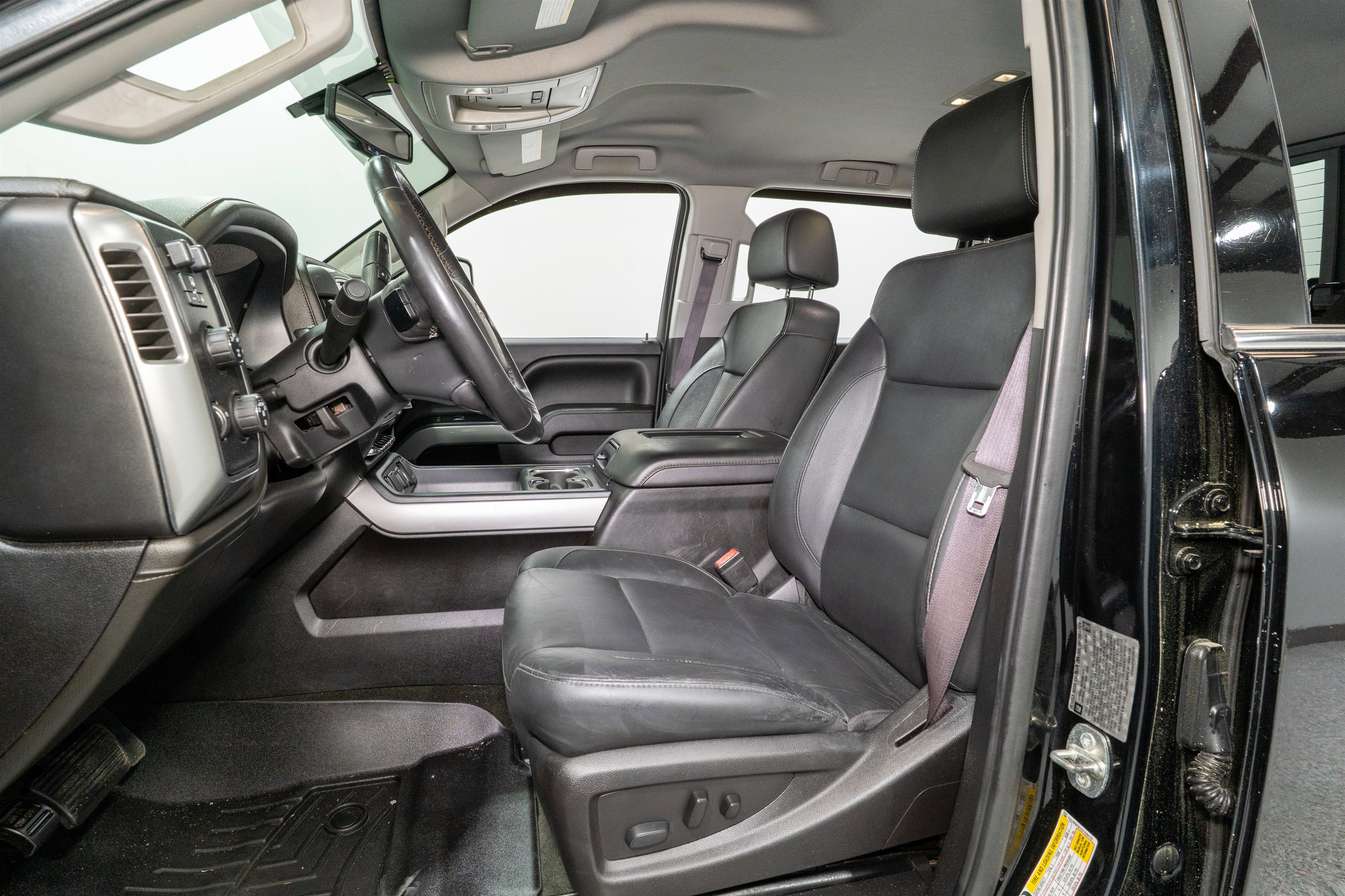 Used 2016 Chevrolet Silverado 3500 LTZ w/ Duramax Plus Package image 18