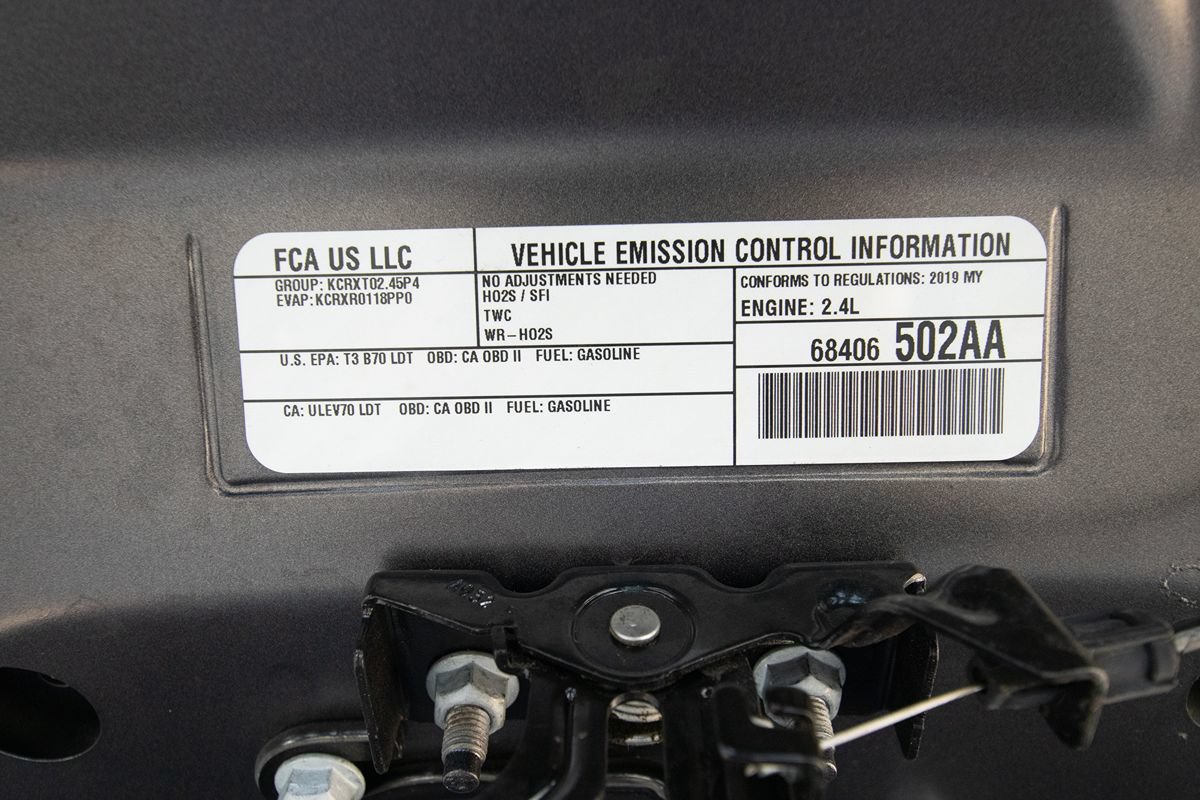 Used 2019 Jeep Cherokee Latitude Plus FWD image 22