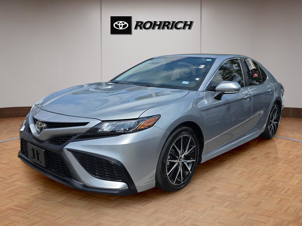 Used 2023 Toyota Camry SE