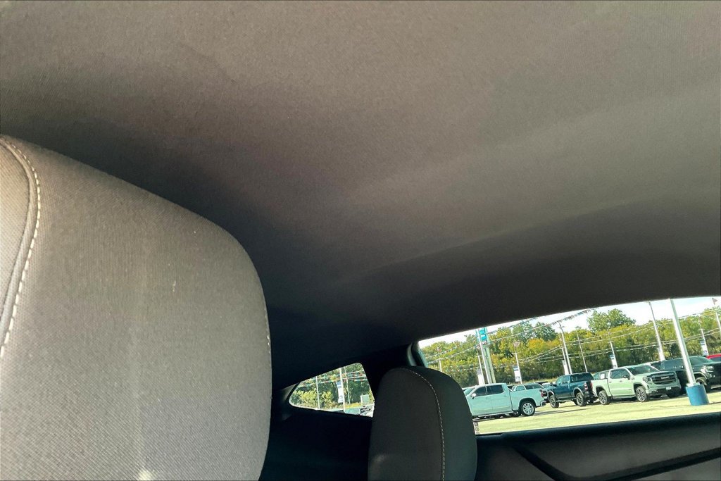 Used 2019 Chevrolet Camaro LT RWD image 16