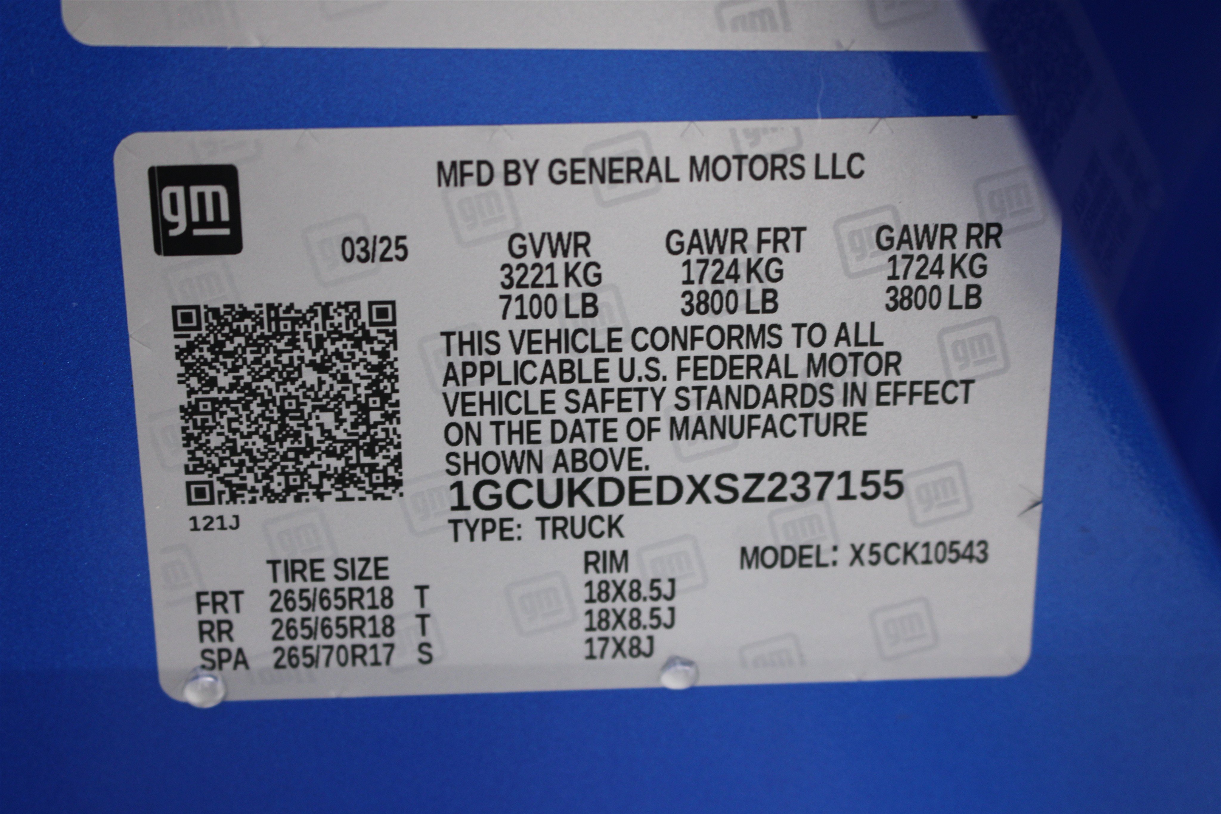 Used 2025 Chevrolet Silverado 1500 LT AWD/4WD image 40