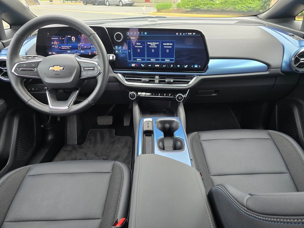 Used 2025 Chevrolet Equinox EV LT w/ Convenience Package FWD image 20