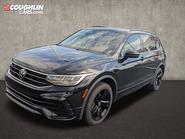 Used 2023 Volkswagen Tiguan SE R-Line AWD/4WD image 3