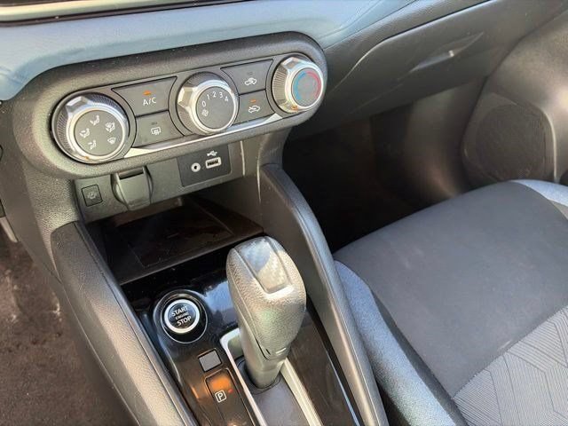 Used 2023 Nissan Versa SV FWD image 22