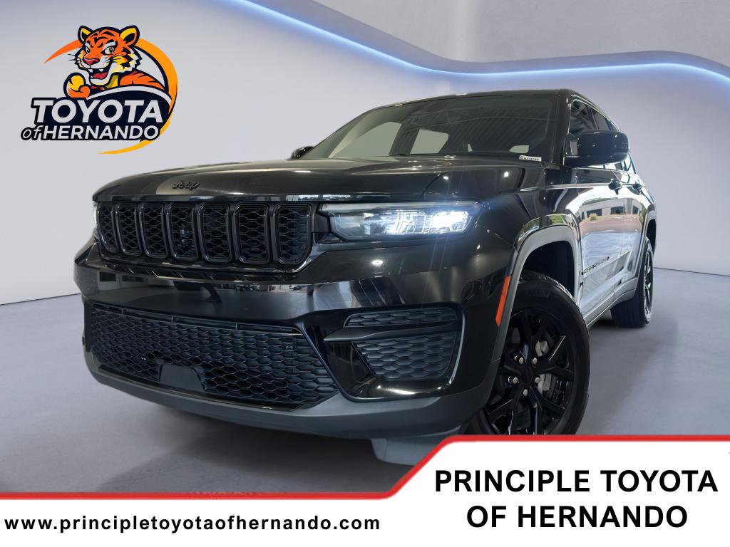 Used 2024 Jeep Grand Cherokee Altitude
