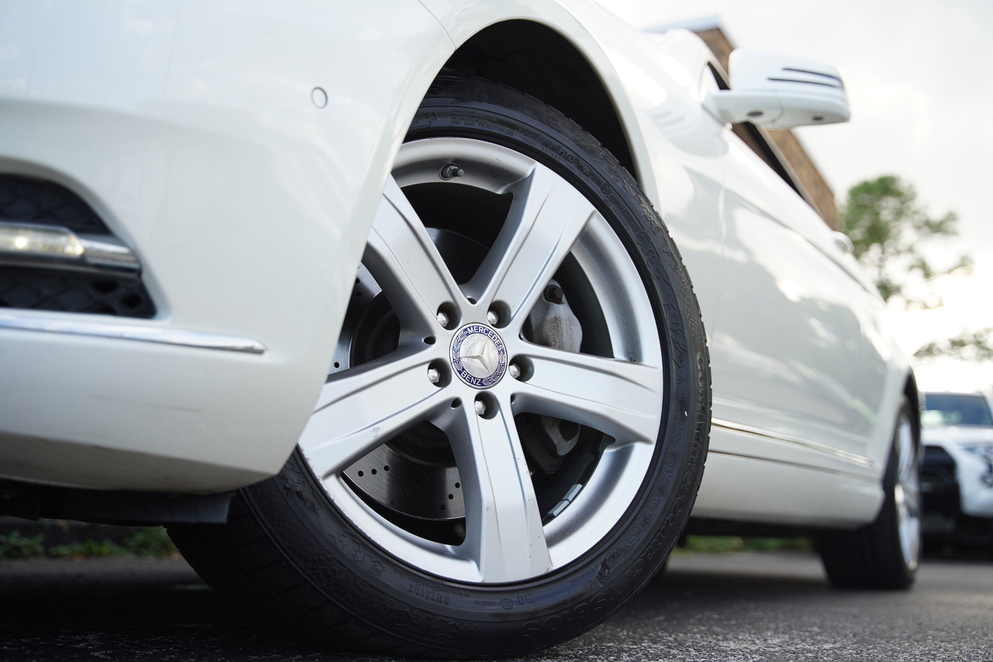 Used 2013 Mercedes-Benz CL 550 4MATIC image 38