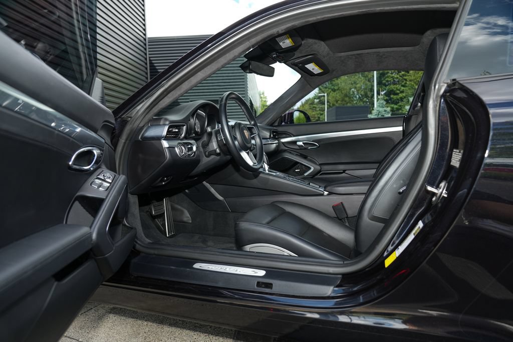 Certified 2018 Porsche 911 Carrera S RWD image 18