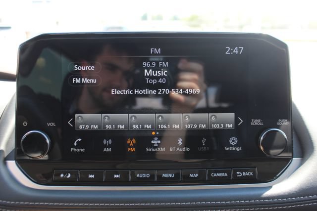 Used 2023 Nissan Rogue Platinum w/ Platinum Premium Package AWD/4WD image 18