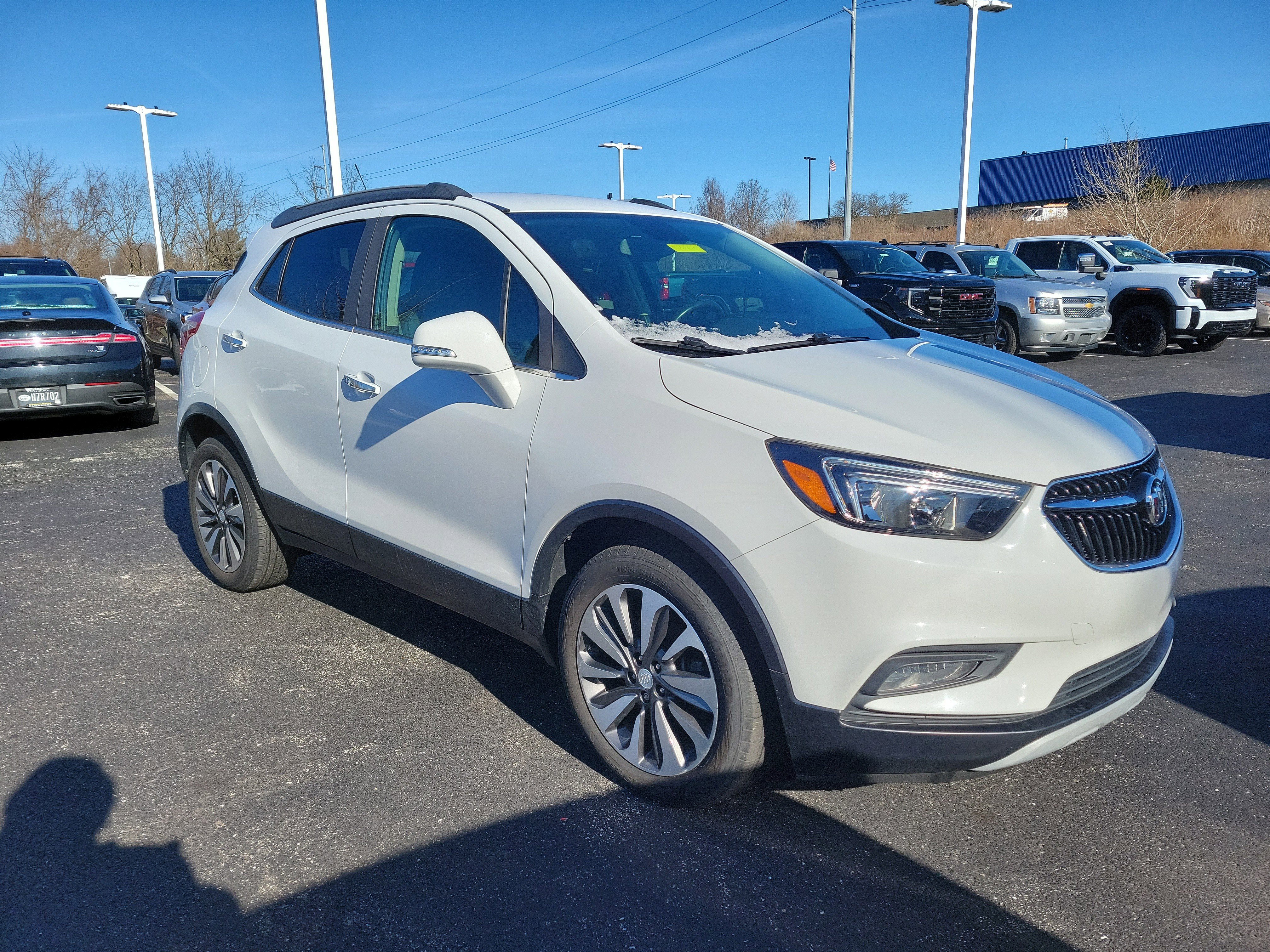 Used 2017 Buick Encore Preferred image 1